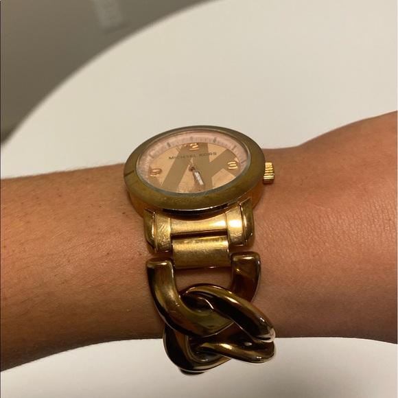 Women’s Michael Kors Wristwatch - Picture 5 of 6